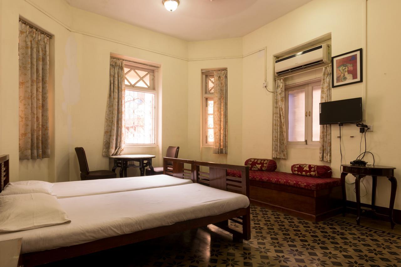 Bed And Breakfast At Colaba Mumbai Exterior foto